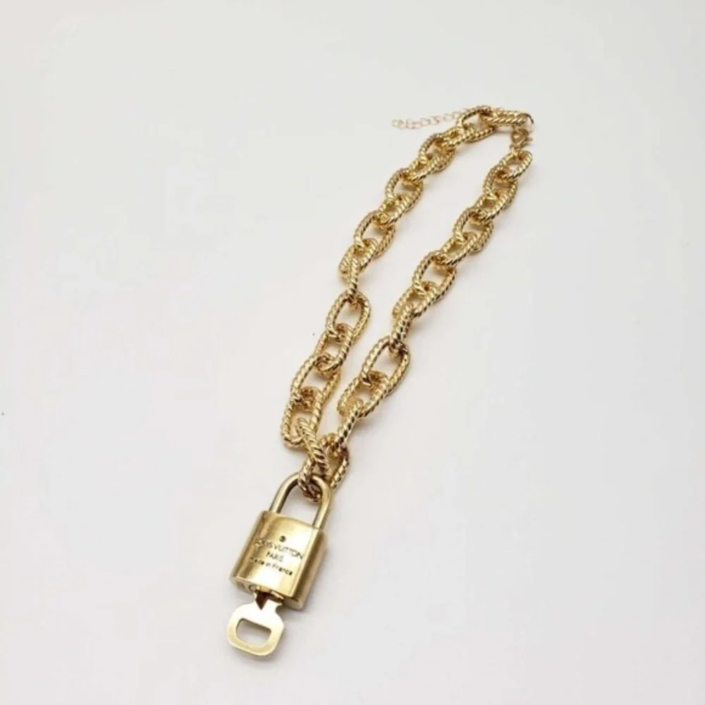 Authentic Louis Vuitton Lock & Key with Fashion Gold Plated Chain Necklace